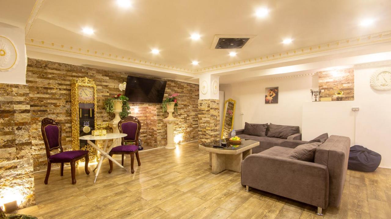Hotel Terrace Tbilisi Esterno foto