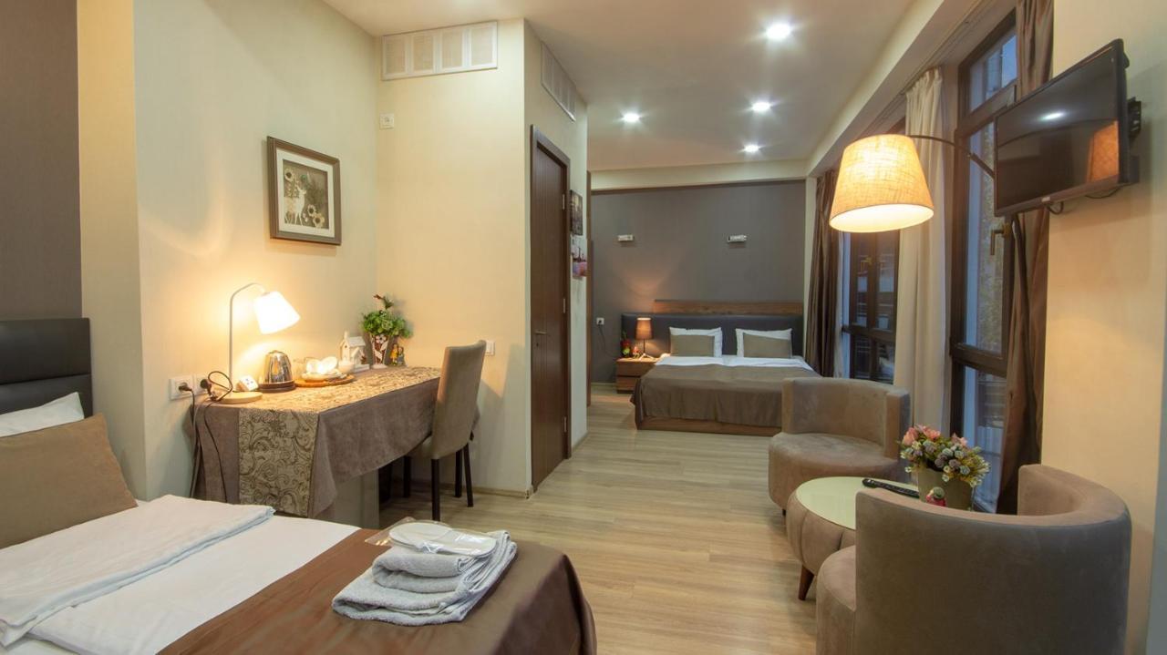 Hotel Terrace Tbilisi Esterno foto