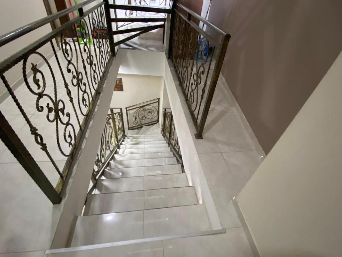 Hotel Terrace Tbilisi Esterno foto